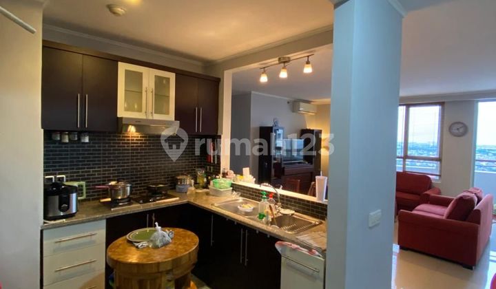 Apartemen Paladian Park, 3 Kamar Tidur, Bagus, Semi Furnished