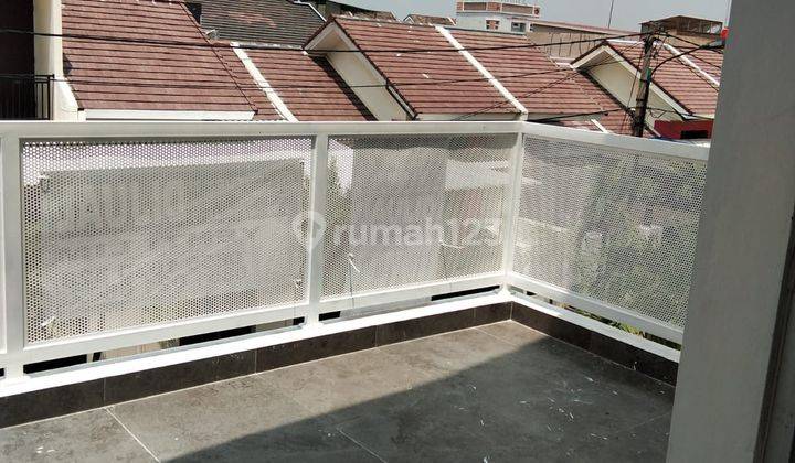 Rumah di Cluster Harapan Indah 2 Gaya Modern Pasti Keren 2