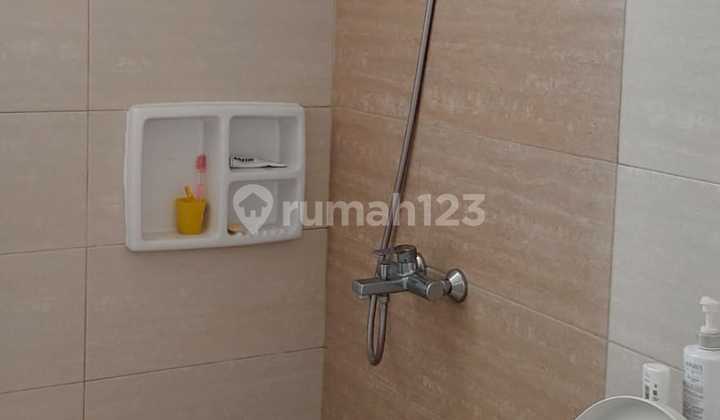 rumah SHM 2 lantai harapan indah 2 siap huni 13542 AD 2