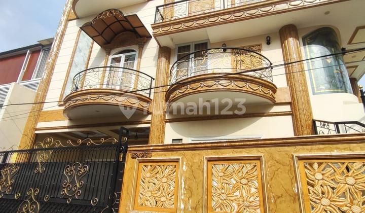 Rumah Dekat Mall Kelapa Gading Gaya Mewah Cocok Utk Keluarga 1