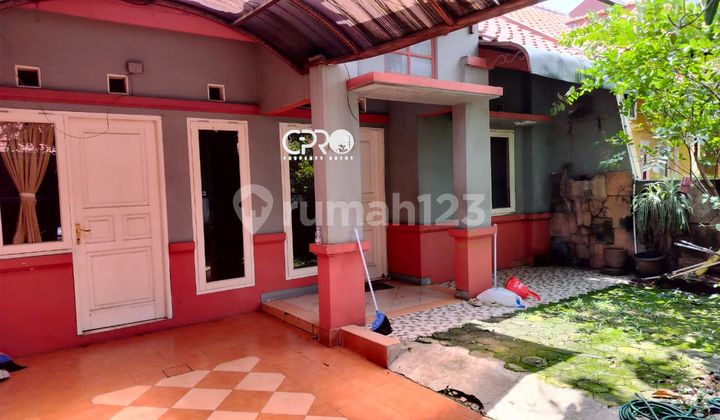 Spacious House with Ample Land on Green Boulevard, Comfortable & High Value (73617 Er) 2