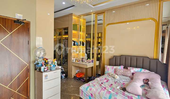 HOT SALE Exclusive House in Harapan Indah Cluster, 3.5 Floors, Ready to Occupy 13578 OC 2