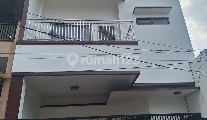 Rumah Bagus nyaman dan strategis di boulevard hijau 73419 FD Rumah Bagus nyaman dan strategis di boulevard hijau 73419 FD