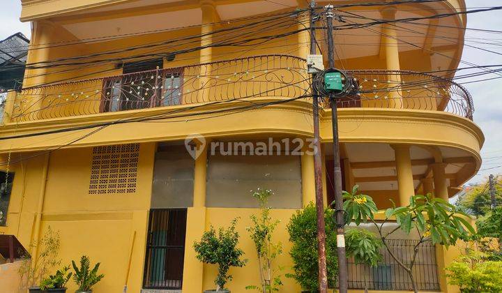 Rumah Hook Ada 5 Kamar di Taman Harapan Baru Harga Miring 22105li 2