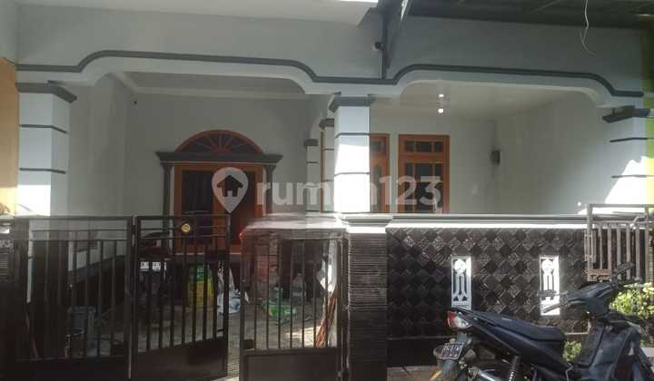 HARGA MEYAKINKAN! Sewa Rumah 2 Lantai di Pejuang! 73401 MAR HARGA MEYAKINKAN! Sewa Rumah 2 Lantai di Pejuang! 73401 MAR