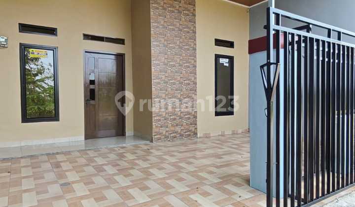 Rumah Nyaman Kisaran 300 Jutaan di Villa Gading Harapan (73477 Mia) 2