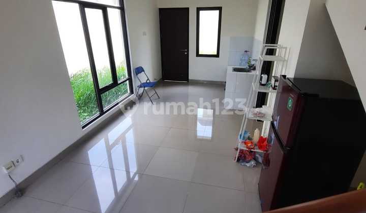 For Sale Ready-to-Occupy House in Harapan Indah, Comfortable Environment, 13750 Ang 2