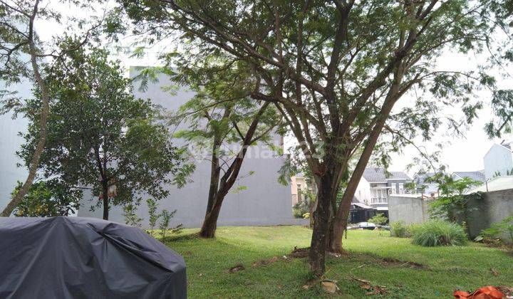Kavling Kotak Hoek Taman di The Green Bsd City Luas 300m2 2