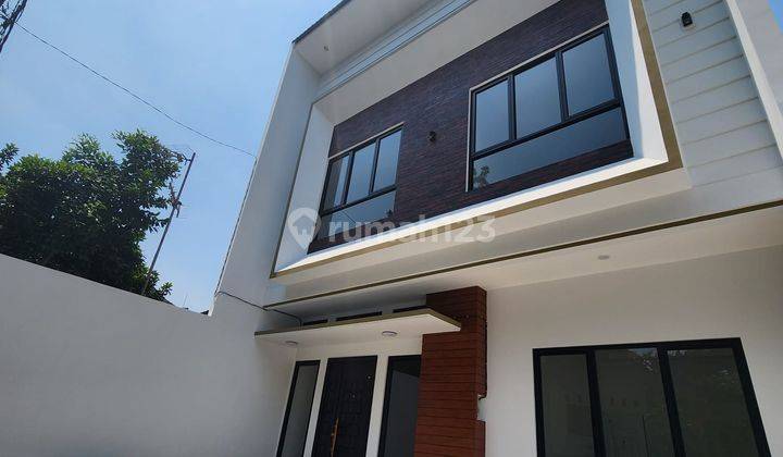 Rumah Baru di Griyaloka Bsd, 2 Lantai Semi Furnished 1