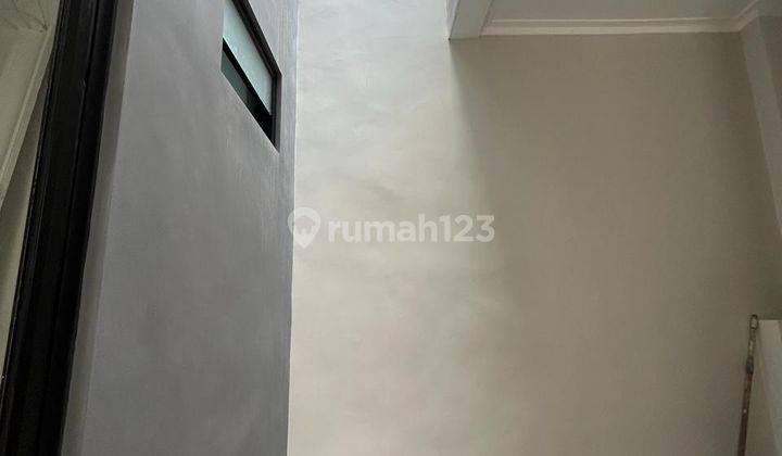 Rumah 2 Lantai di Nusaloka Bsd City Tangerang Selatan 2