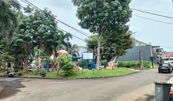 Rumah Bagus Di Villa Melati Mas Serpong Depan Taman