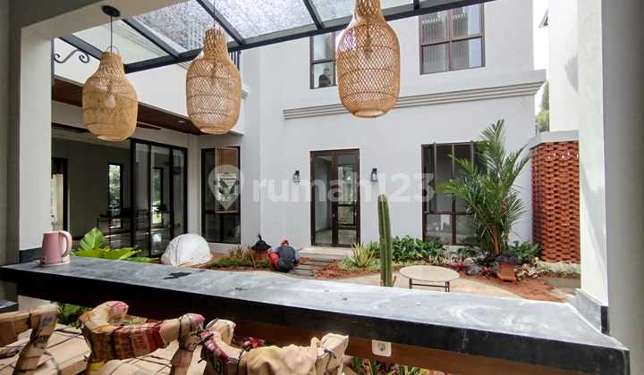 Rumah 3 Lantai di Puspitaloka Bsd City, Fasum Luas Rp 11,8 Miliar Rumah 3 Lantai di Puspitaloka Bsd City, Fasum Luas Rp 11,8 Miliar