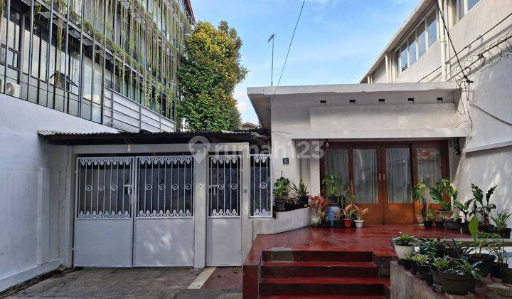 Rumah Pinggir Jalan Dipatiukur Bandung Peruntukkan Usaha, Depan Kampus 1