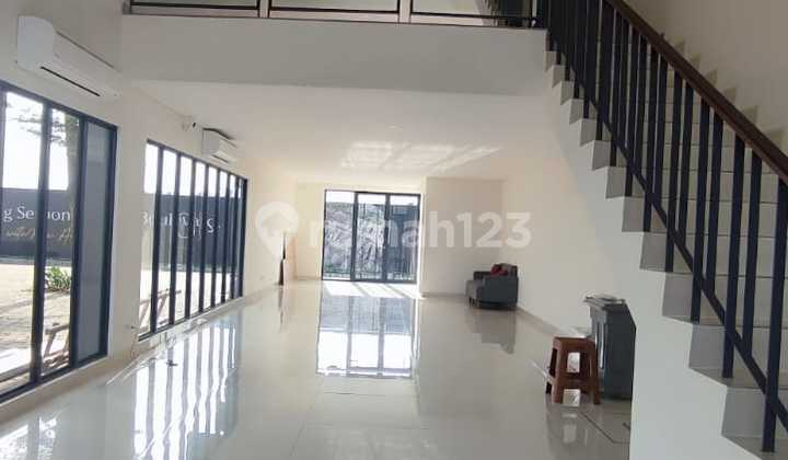 TERBATAS! DIBUKA HANYA 5 UNIT TAHAP 1 : Studio Loft Pasadena Square – Ruang Usaha Premium, Lokasi Super Strategis! ukuran 5x20 3,5 lantai harga mulai 7,1 Miliar