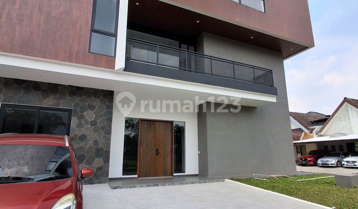 Rumah Hook di Alam Sutera Cluster Flamboyan Harga 6,5Miliar Rumah Hook di Alam Sutera Cluster Flamboyan Harga 6,5Miliar