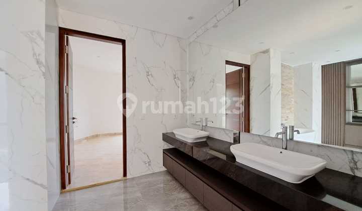 Rumah Bagus Mewah 3 Lantai di Bukit Terrace Golf BSD 25 Miliar 2