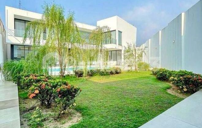 Rumah Bagus Di Tirta Golf Bsd City Tangsel Bentuk Tanah Ngantong