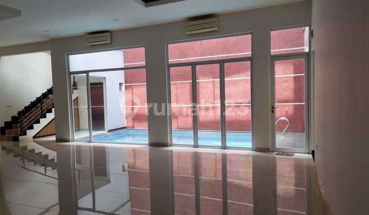 Rumah mewah di Sutera onyx, alam sutera, serpong, tangerang