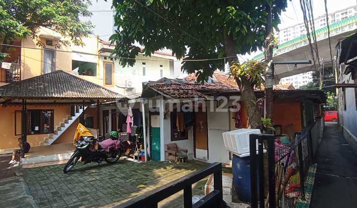 Rumah Lama Hitung Tanah Jakarta Selatan