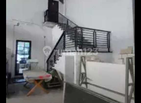 Disewakan Gudang Sangat Strategis Tangerang Selatan