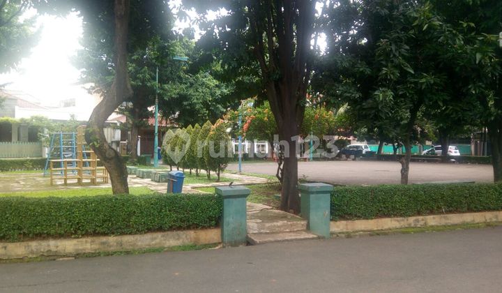 Rumah Lama Hitung Tanah Jakarta Selatan. Rumah Lama Hitung Tanah Jakarta Selatan.