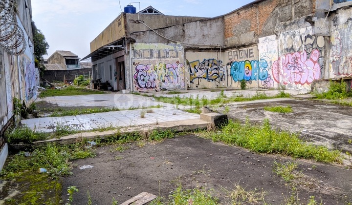 South Tangerang Highly Strategic Plot