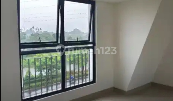For Rent Ready-to-Occupy Shop House South Tangerang 2