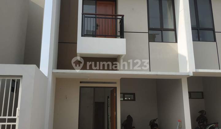 Rumah Baru Dalam Cluster Tanggerang Selatan