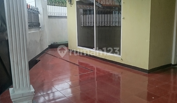 For Rent, Move-In Ready House Suitable for Office Use