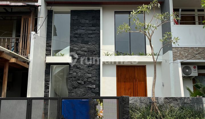 Rumah Baru.. Bagus.. Tangerang Selatan..  2