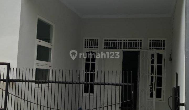 Rumah Bagus Siap Huni Tangerang Selatan.  1