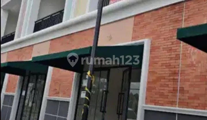 For Rent Ready-to-Occupy Shop House South Tangerang 1