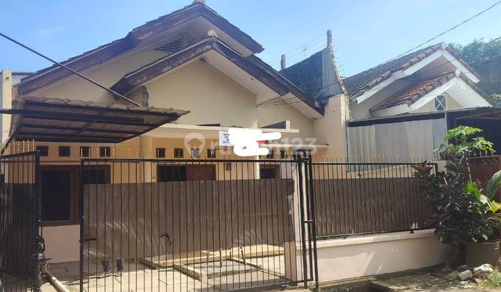 Rumah Bagus Siap Huni Tangerang Selatan. 2