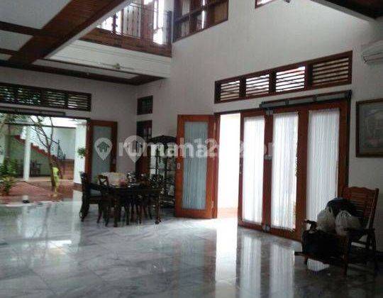 Rumah mewah dengan tanah luas 660m2 di puter bintaro sektor 5 1