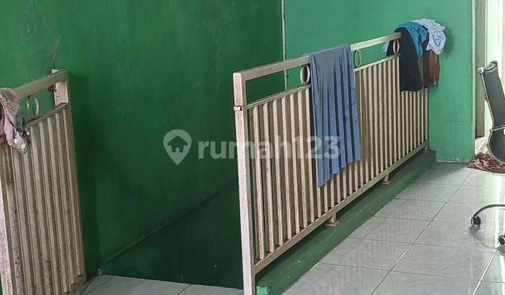 Cheap 2-story shop house for sale, rare find on Jalan Raya Inpres Larangan, Tangerang.