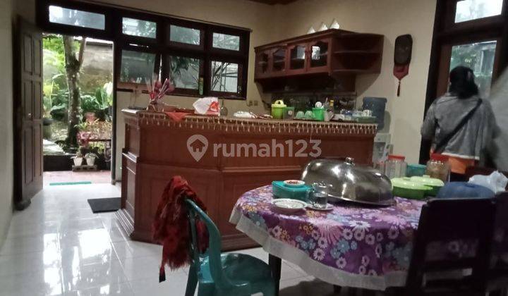 Rumah 2 Lantai Unfurnished SHM di Jalan Raya Manado Tomohon, Tomohon 3