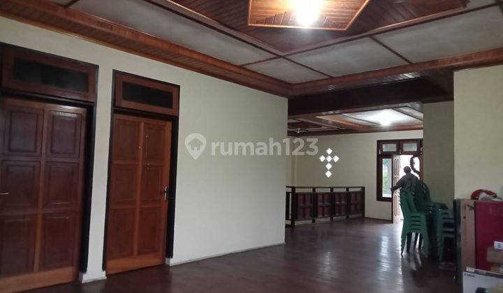 Rumah 2 Lantai Unfurnished SHM di Jalan Raya Manado Tomohon, Tomohon 6