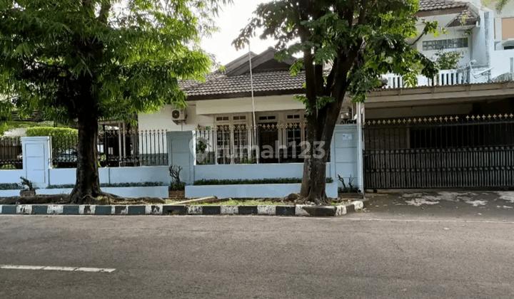 Rumah Hook Siap Huni Di Pejaten Barat Strategis  1