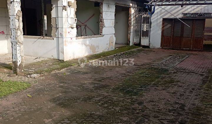 Rumah Tua Hitung Tanah Dalam Komplek Dekat Pintu Tol Veteran 2