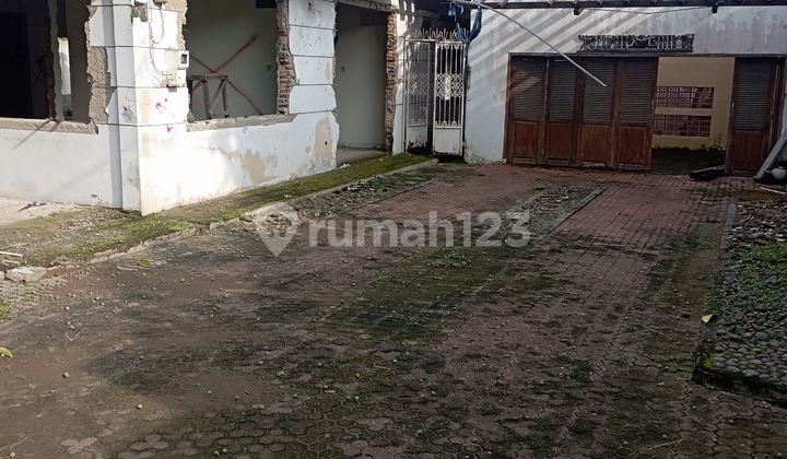 Rumah Tua Hitung Tanah Dalam Komplek Dekat Pintu Tol Veteran