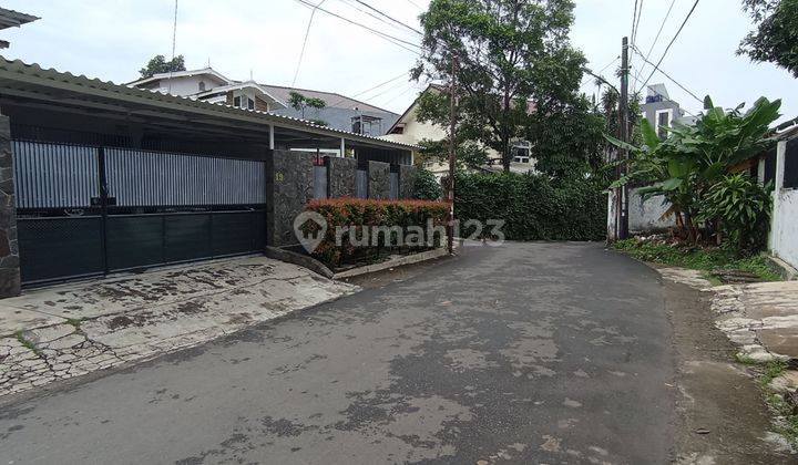 Rumah Lama Hitung Tanah Strategis Dekat Pintu Tol Veteran 2