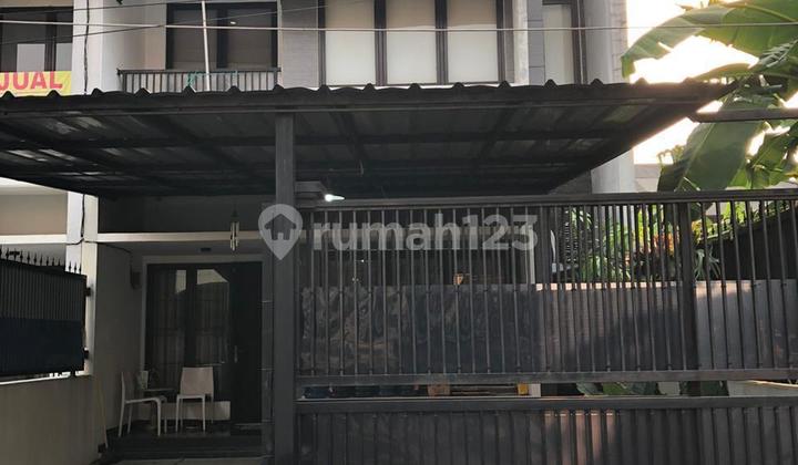 Rumah 2 Lantai Dekat Sekolah Al-Azhar Bintaro