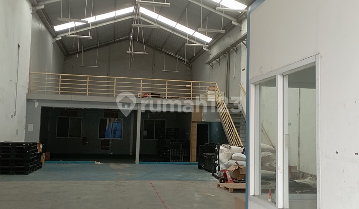 Ready-to-Use Warehouse in Sawangan, Strategic and Majestic Ready-to-Use Warehouse in Sawangan, Strategic and Majestic
