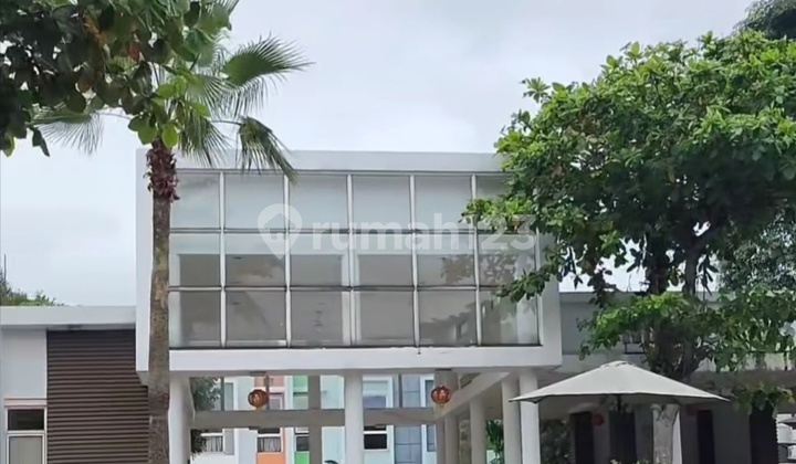 Neat, large 2-story house in Gading Serpong. 2