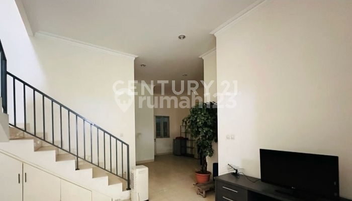 Two-Story House in Himalaya Garden, Lippo Karawaci, Tangerang, Banten Two-Story House in Himalaya Garden, Lippo Karawaci, Tangerang, Banten