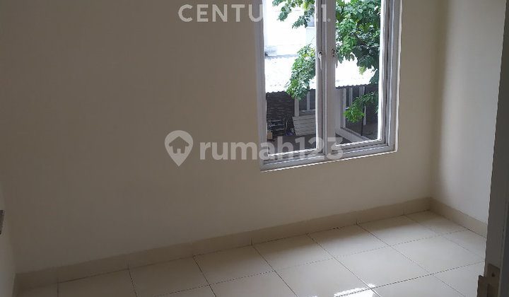 Ready-to-Occupy 2-Story House in Catalia Cluster, Serpong