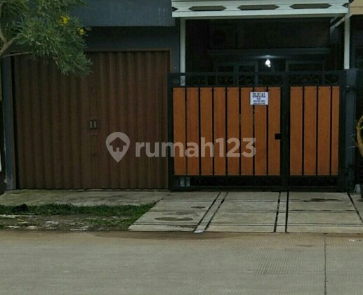 Rumah Pinggir Jalan Lokasi Sudah Ramai Untuk Usaha Di Sentraland