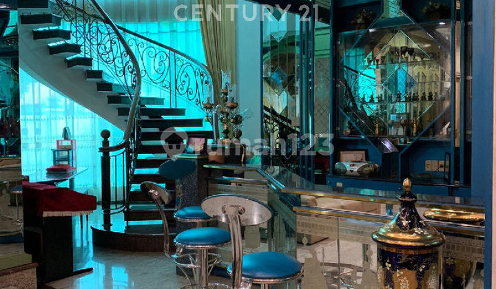 Rumah  Mewah Di Sewakan Siap Huni Di Tangerang Kota