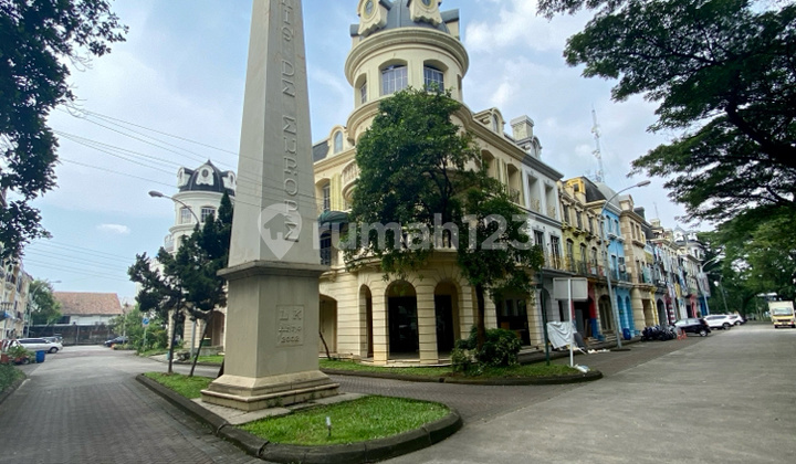 Palaise De Europe Shop House in North Lippokarawaci 2