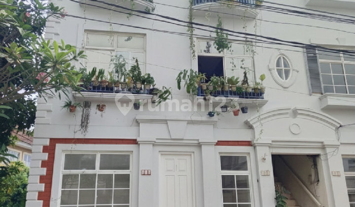 Rumah Town House   Lantai Dasar Lippo Village Siap Dihuni  2